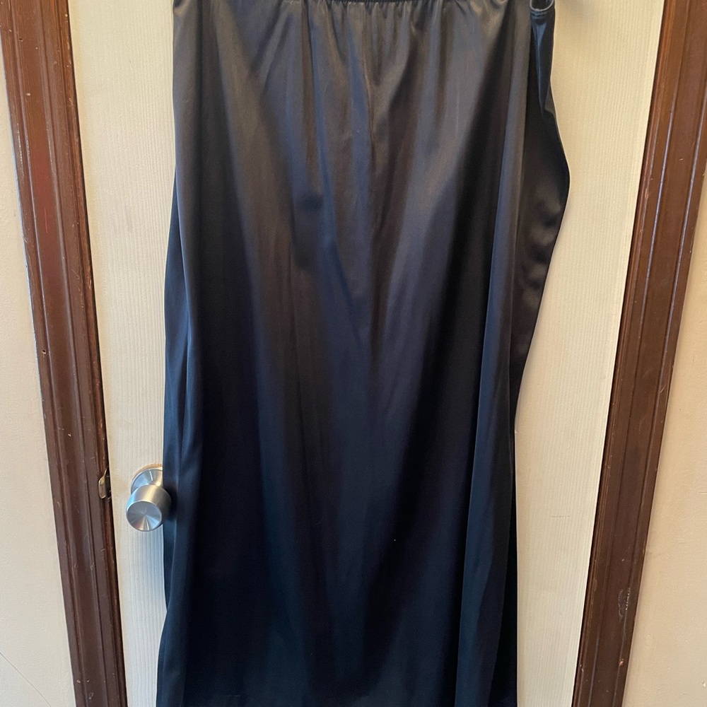 Elegant Black Chemise with Silky Finish